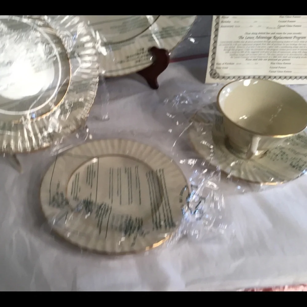 LENOX CITATION GOLD 5‎ PIECES VINTAGE DINNER .